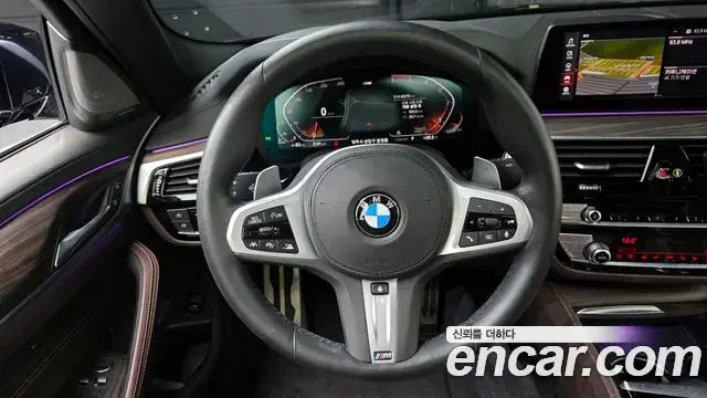 BMW 5 Series 2020 — Фото 14/20
