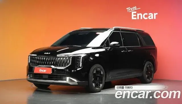 Kia Carnival 2024 — Фото 1/20