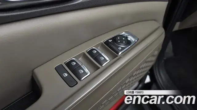 Kia Carnival 2024 — Şəkil 25/33