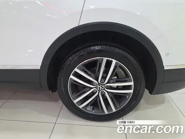 Volkswagen Tiguan Allspace 2023 — Şəkil 16/18