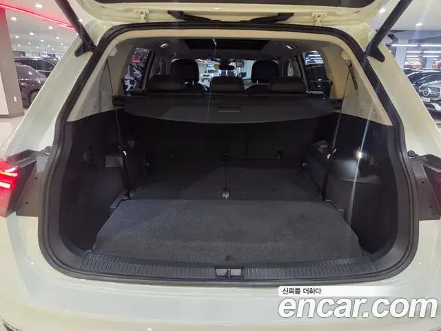 Volkswagen Tiguan Allspace 2023 — Şəkil 5/18