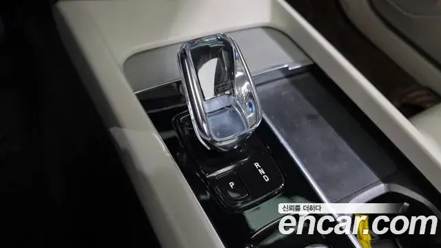 Volvo S60 2021 — Photo 21/31