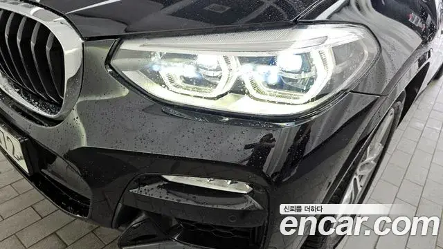 BMW X3 2018 — Photo 22/35