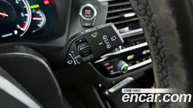 BMW X3 2018 — Photo 15/35