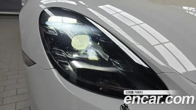 Porsche 718 Boxster 2018 — Şəkil 31/31