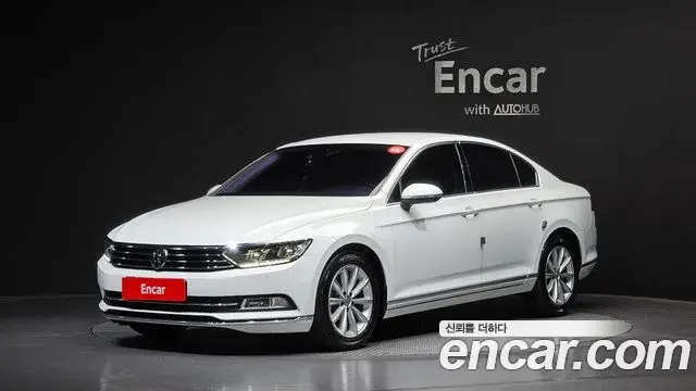 Volkswagen Passat GT 2018 — Şəkil 22/31