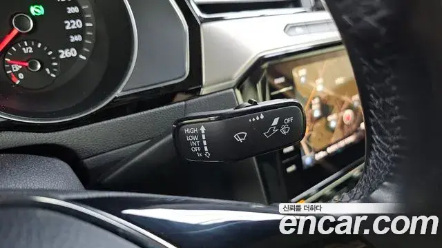 Volkswagen Passat GT 2018 — Şəkil 31/31