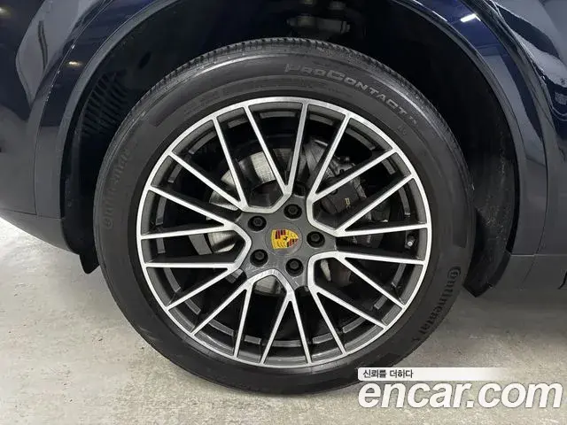 Porsche Cayenne 2021 — Şəkil 10/19
