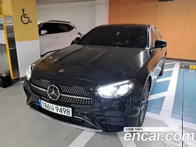 Mercedes-Benz E-Class 2021 — Фото 4/18