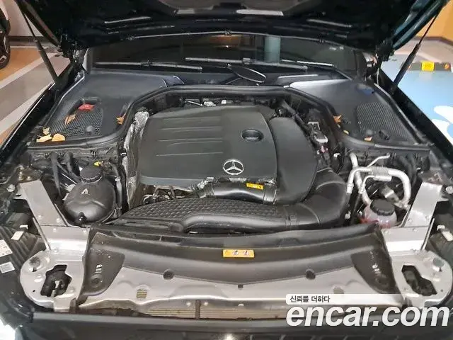 Mercedes-Benz E-Class 2021 — Фото 8/18
