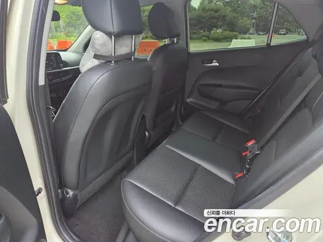 Kia Morning Urban 2022 — Photo 14/20