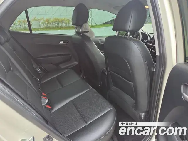Kia Morning Urban 2022 — Photo 11/20