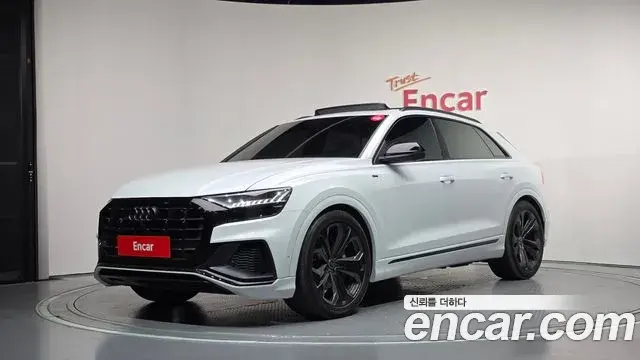 Audi Q7 2023 — Photo 1/20