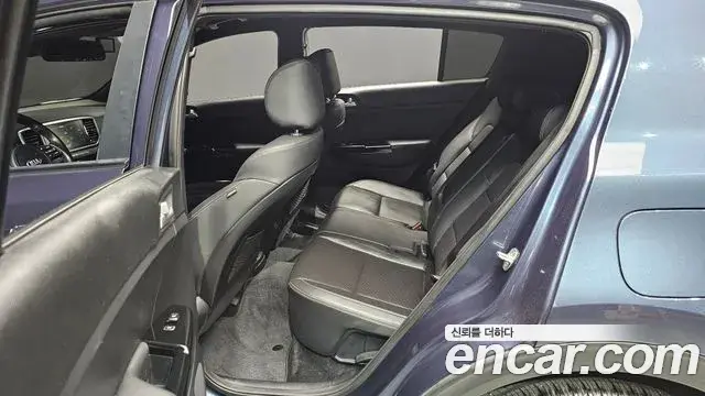 Kia Sportage The Bold 2019 — ფოტო 21/32
