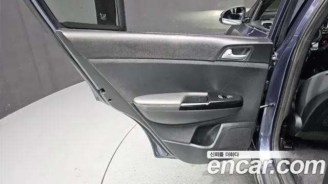Kia Sportage The Bold 2019 — ფოტო 19/32