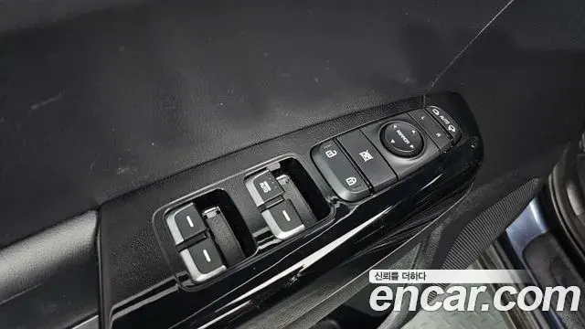 Kia Sportage The Bold 2019 — ფოტო 22/32