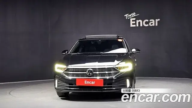 Volkswagen Jetta 2024 — Şəkil 17/20