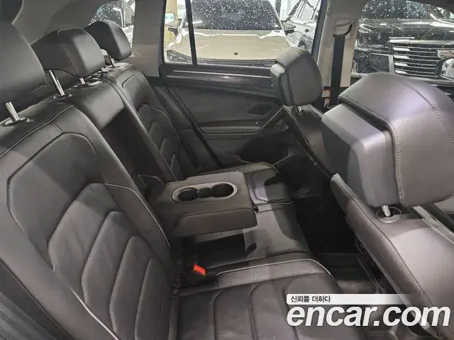 Volkswagen Tiguan 2020 — Şəkil 19/20