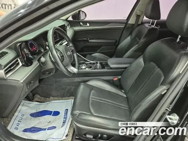 Kia K5 2020 — ფოტო 8/18