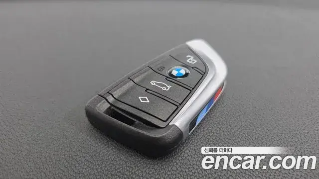 BMW X4 2025 — ფოტო 35/36