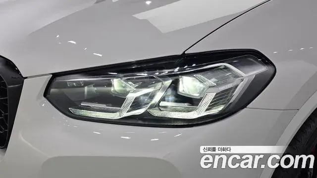 BMW X4 2025 — ფოტო 34/36