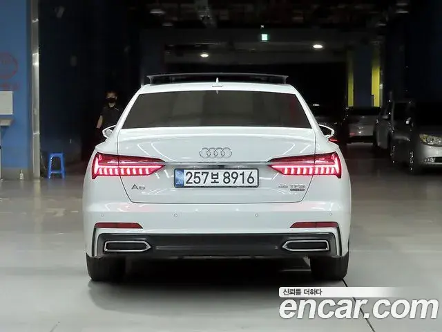 Audi A6 2019 — ფოტო 2/20