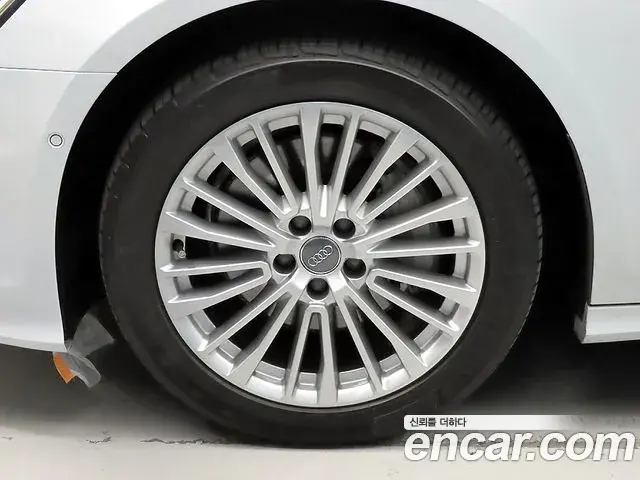 Audi A6 2019 — ფოტო 14/20