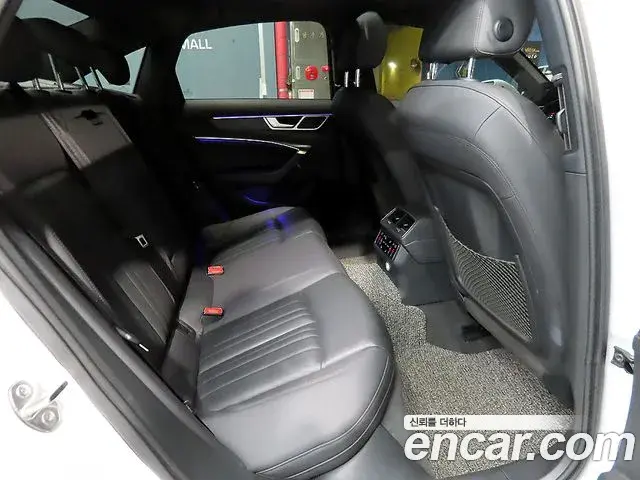 Audi A6 2019 — ფოტო 17/20