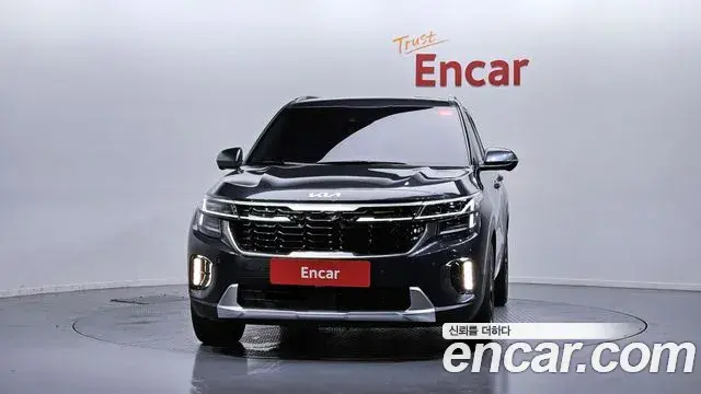 Kia Seltos 2022 — Şəkil 4/32