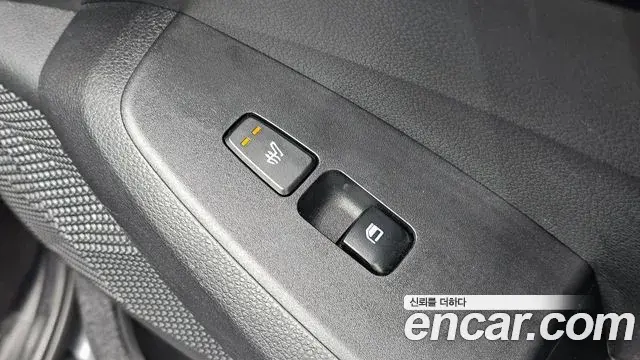 Kia Seltos 2022 — Şəkil 26/32