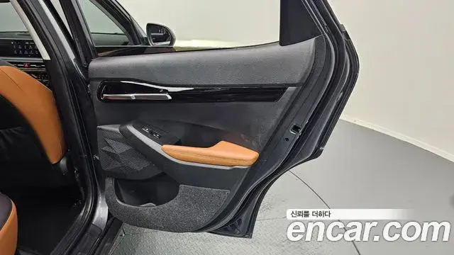 Kia Seltos 2022 — Şəkil 16/32