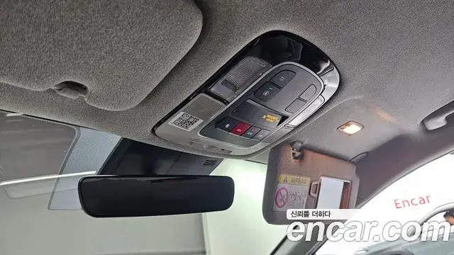 Hyundai Sonata Hybrid 2021 — Photo 10/30