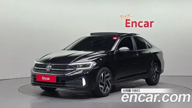 Volkswagen Jetta 2023 — Şəkil 32/34