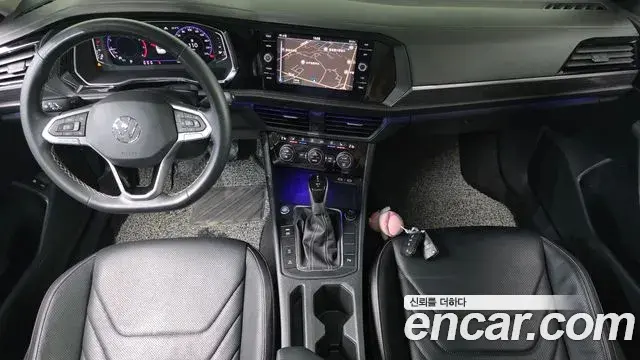 Volkswagen Jetta 2023 — Şəkil 18/34