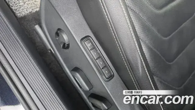 Volkswagen Jetta 2023 — Şəkil 7/34