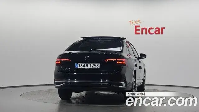 Volkswagen Jetta 2024 — ფოტო 33/33