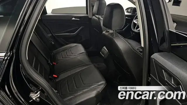 Volkswagen Jetta 2024 — ფოტო 26/33