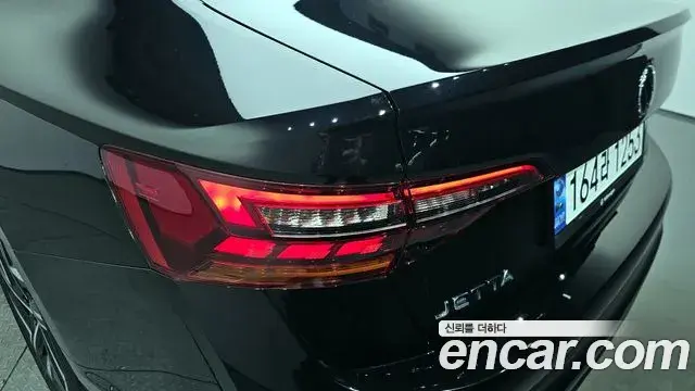 Volkswagen Jetta 2024 — ფოტო 28/33