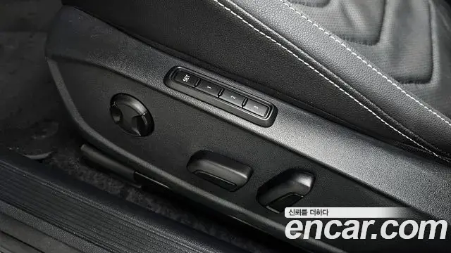 Volkswagen Jetta 2024 — ფოტო 31/33