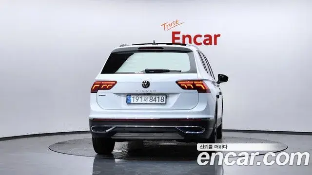 Volkswagen Tiguan Allspace 2022 — Фото 4/20