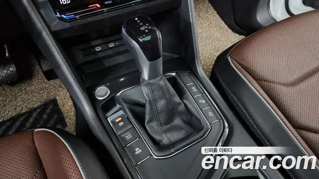Volkswagen Tiguan Allspace 2022 — Фото 9/20