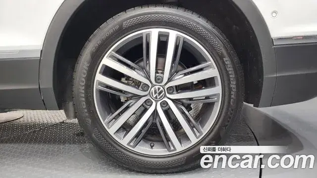 Volkswagen Tiguan Allspace 2022 — Şəkil 30/35
