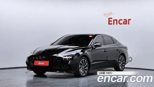 Hyundai Sonata Hybrid 2023 — Şəkil 8/38