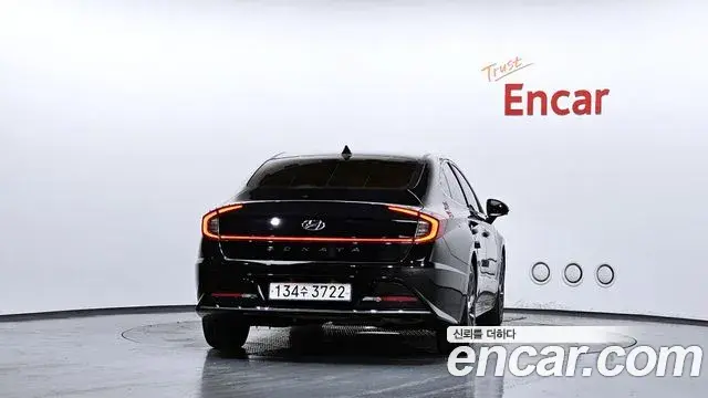Hyundai Sonata Hybrid 2023 — Şəkil 21/38