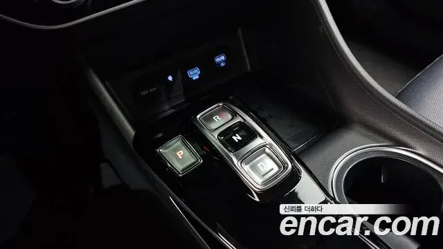 Hyundai Sonata Hybrid 2023 — Şəkil 3/38