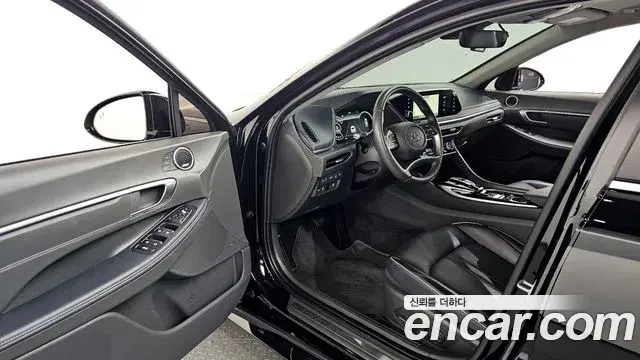 Hyundai Sonata Hybrid 2023 — Şəkil 13/38