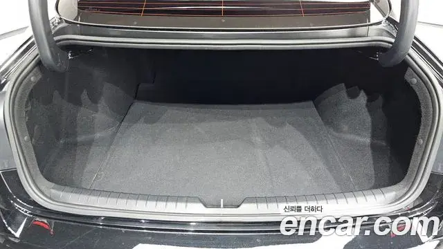 Hyundai Sonata Hybrid 2023 — Şəkil 30/38