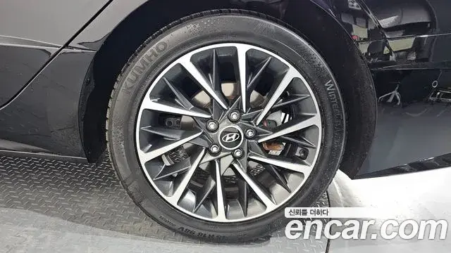 Hyundai Sonata Hybrid 2023 — Şəkil 16/38