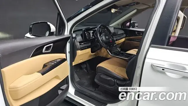 Kia Carnival 2020 — ფოტო 16/20