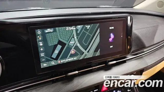 Kia Carnival 2020 — ფოტო 9/20